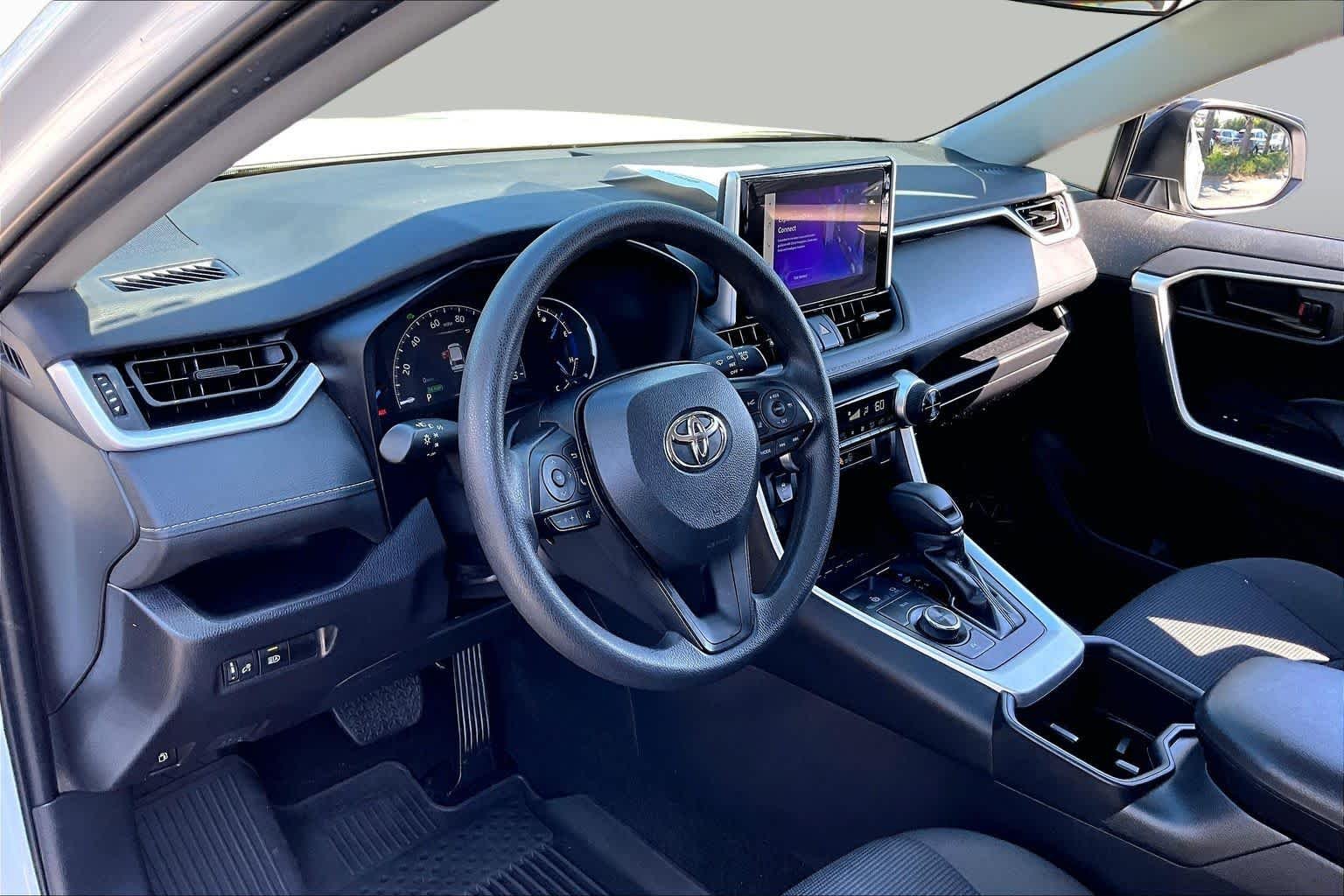 Used 2024 Ice Cap Toyota Hybrid LE image 17