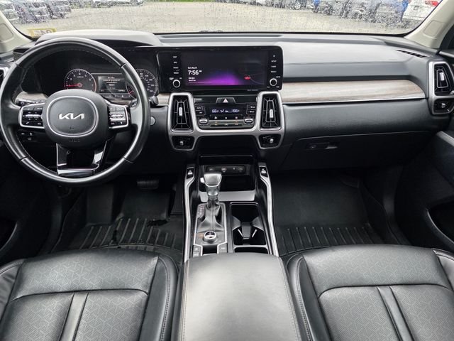 Used 2022 Green Kia X-Line EX image 27
