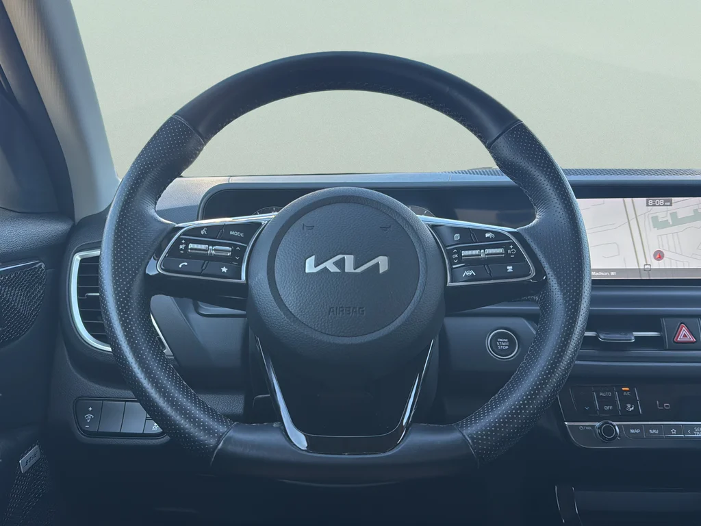 Certified Used 2024 Snow White Pearl Kia SX image 29
