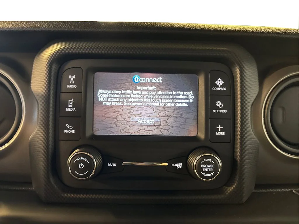 Certified Used 2018 Black Clearcoat Jeep Unlimited Sport S image 25