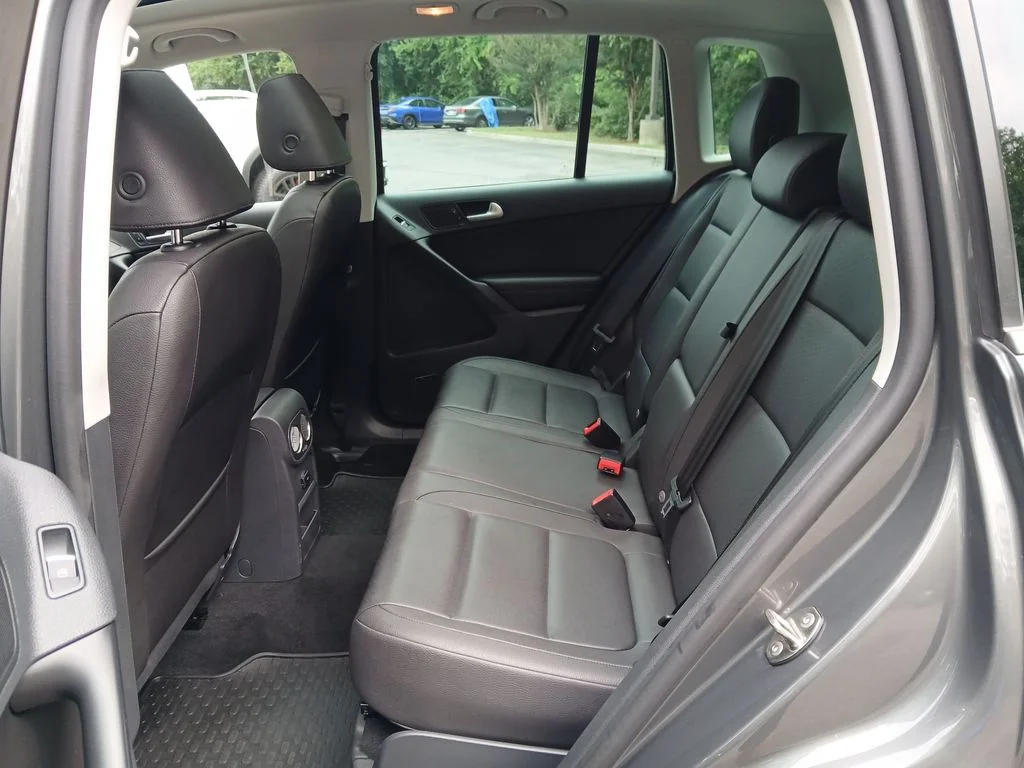 Used 2015 Gray Volkswagen SEL image 26