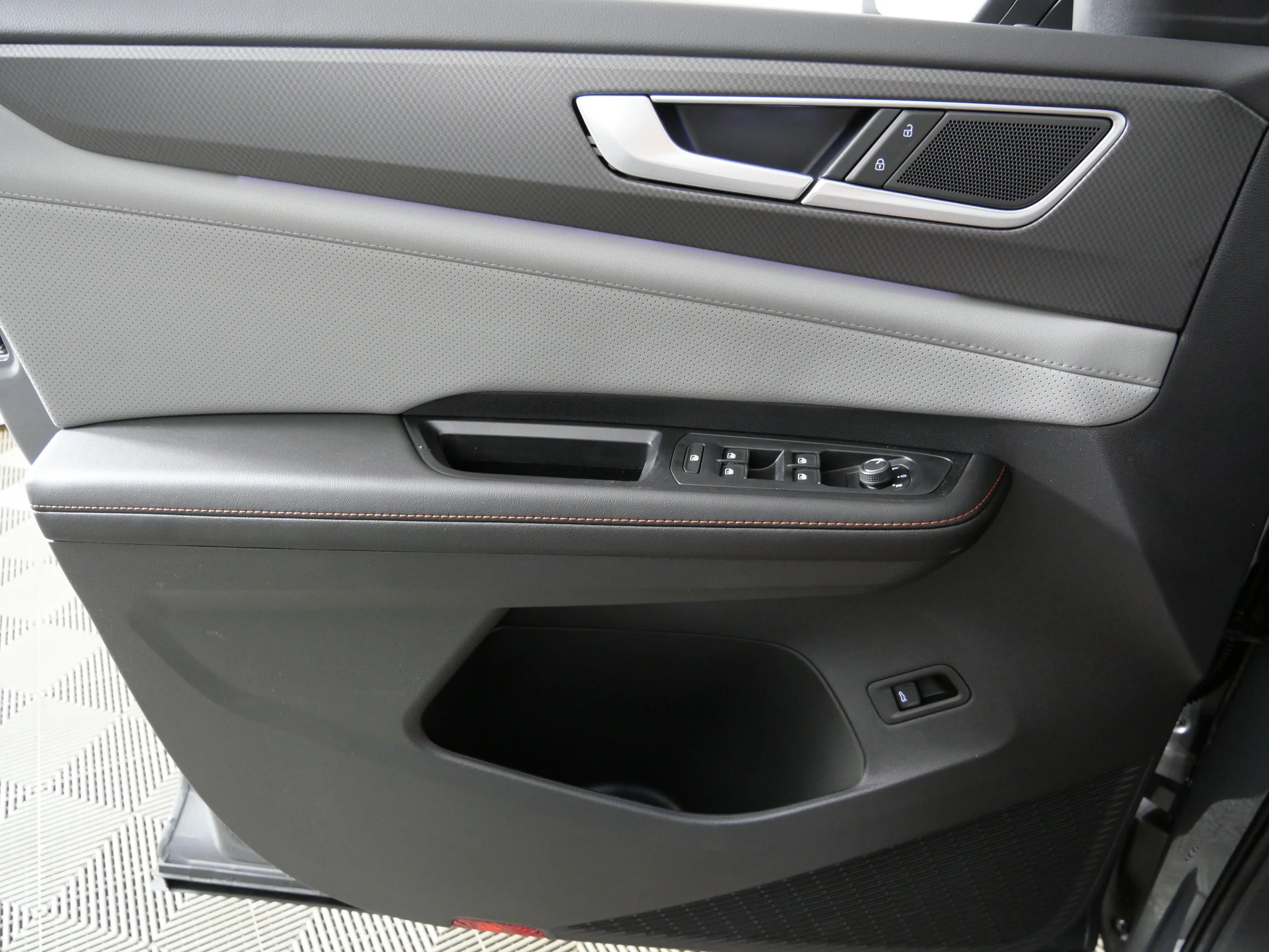 New 2026 Pure Gray Volkswagen 2.0T Peak Edition image 20