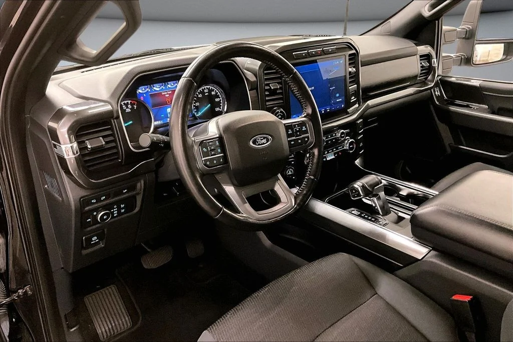 Used 2022 Black Ford XLT image 18