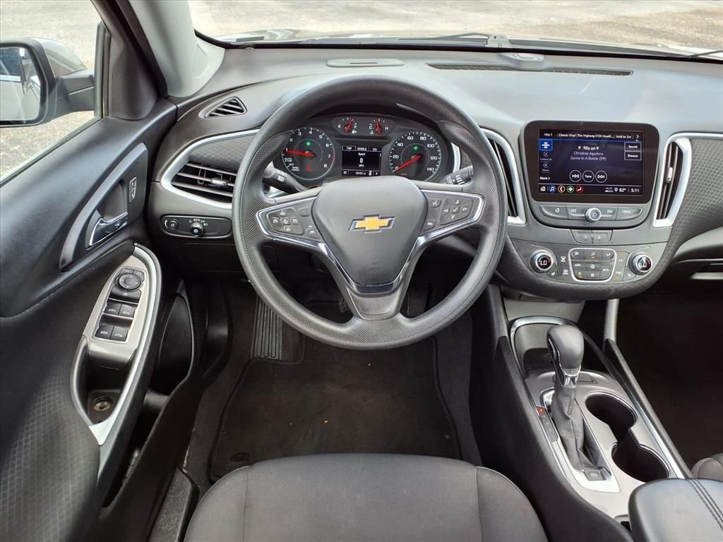 Used 2023 Gray Chevrolet LT image 13
