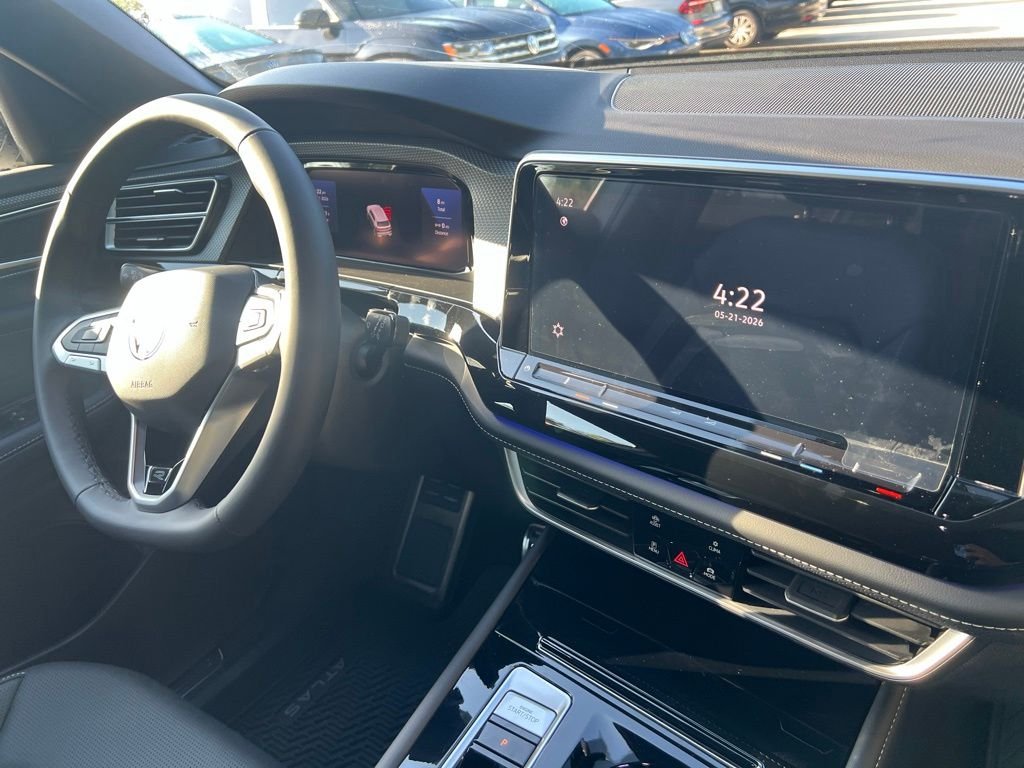 New 2026 White/off-white Volkswagen 2.0T SEL R-Line Black image 39