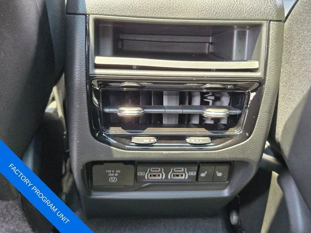 Used 2025 Silver Jeep Limited image 15