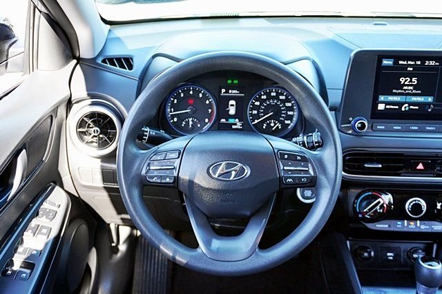 Used 2023 Silver Hyundai SEL image 18