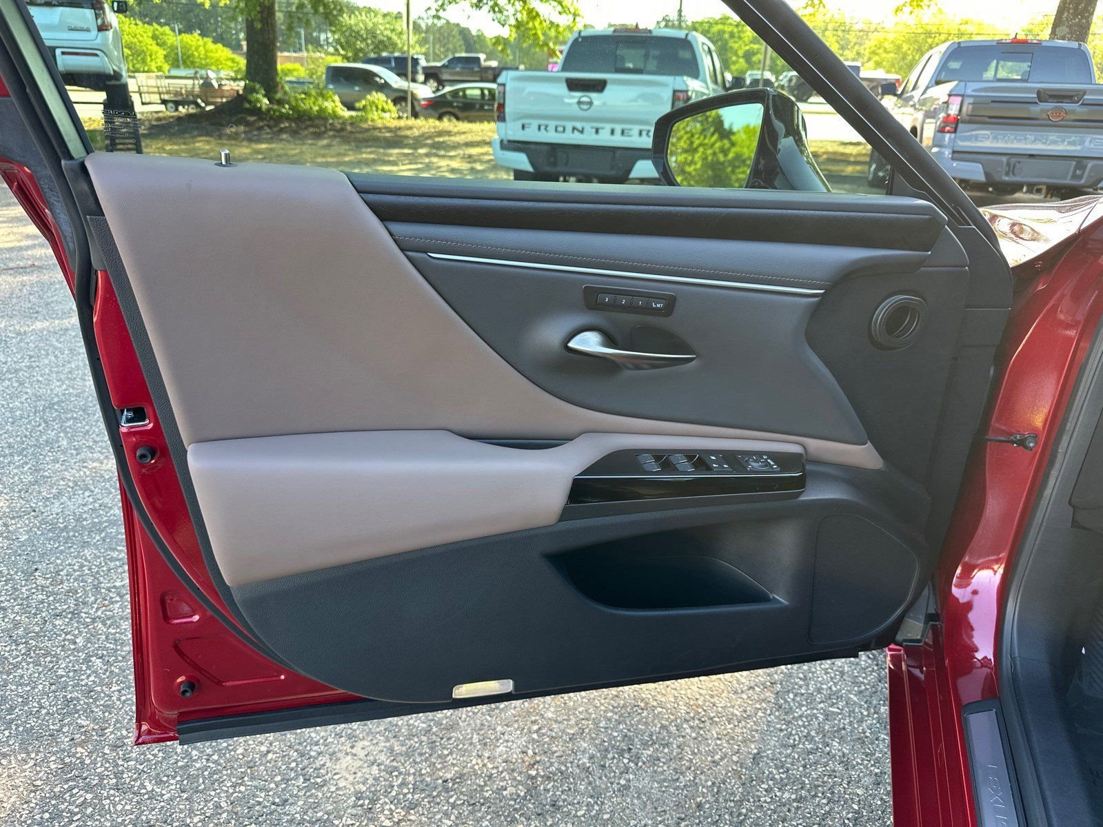 Used 2025 Red Lexus 350 image 10