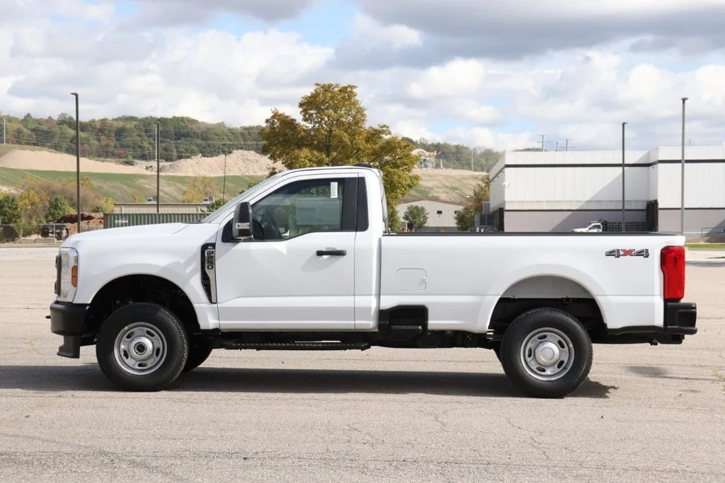 New 2026 Oxford White Ford F-250® XL image 5
