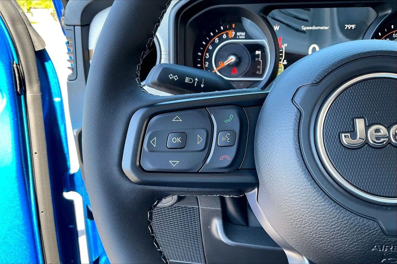 New 2026 Hydro Blue Pearl-Coat Exterior Paint Jeep Sport S image 26