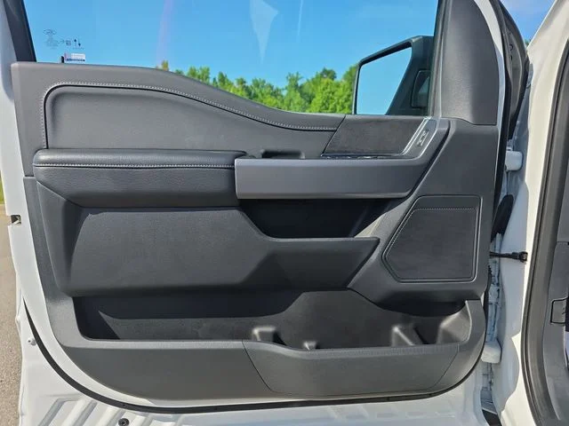 Used 2025 White Ford XLT image 26