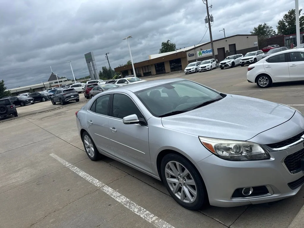 Used 2015 Silver Chevrolet LT image 6