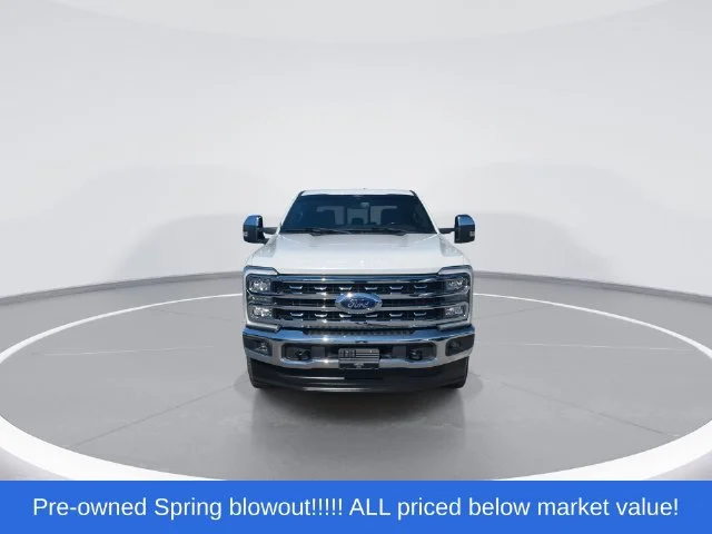 Used 2024 White Ford Lariat image 3