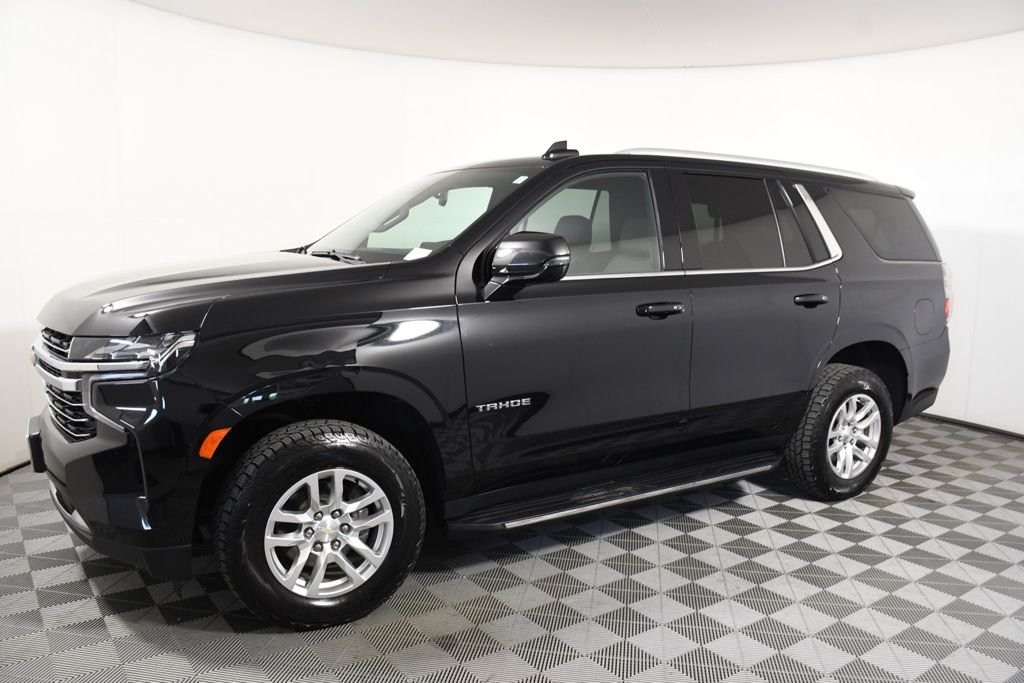 Used 2022 Chevrolet Tahoe LT with VIN 1GNSKNKD8NR348901 for sale in Richfield, Minnesota