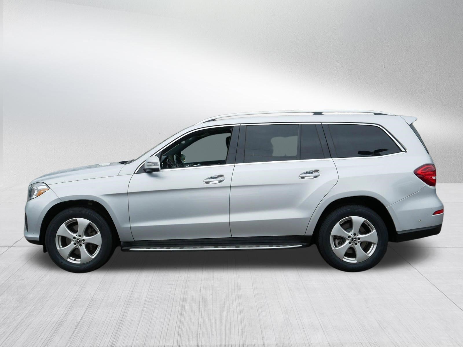 Used 2018 Silver Mercedes-Benz GLS 450 image 4