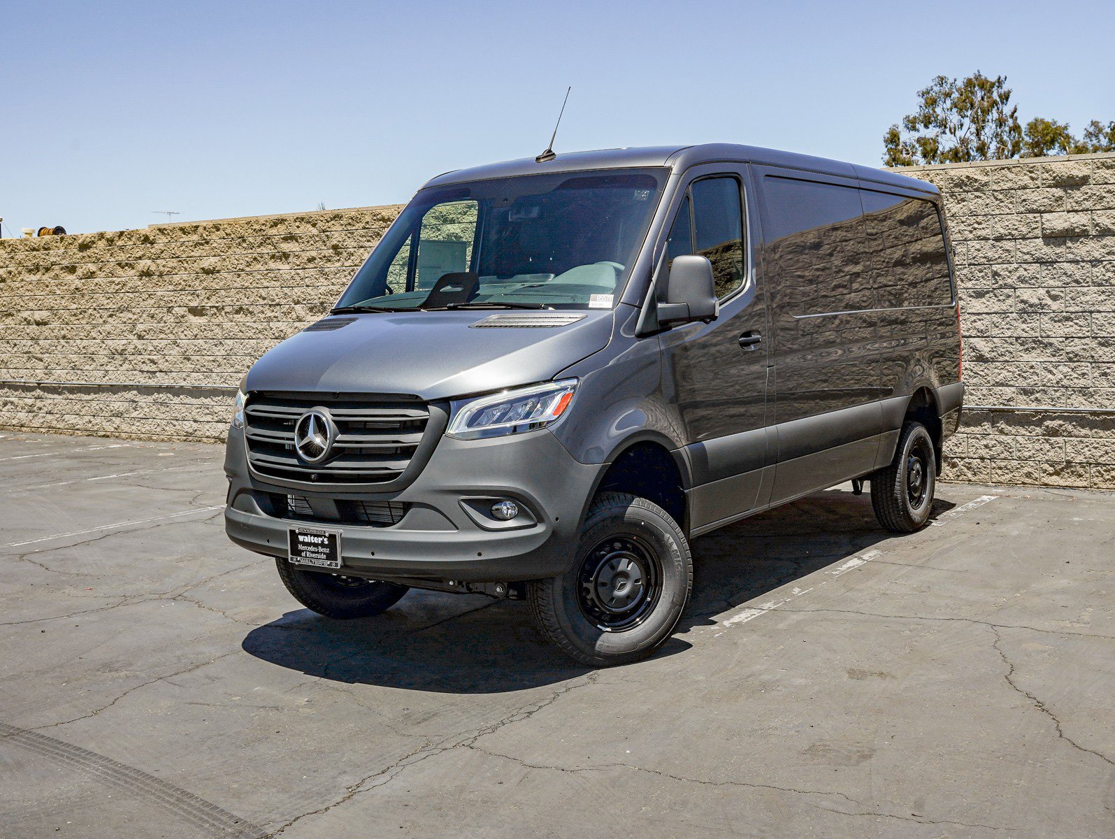 2026 Mercedes-Benz Sprinter 2500 144 WB HO AWD's photo