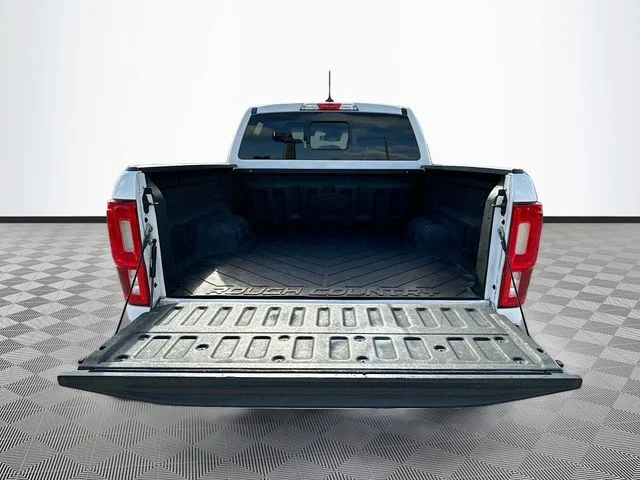 Used 2020 White Ford XLT image 23