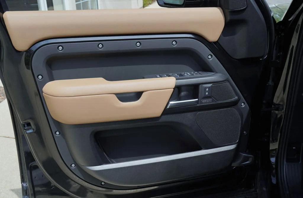 New 2026 Santorini Black Land Rover X image 11