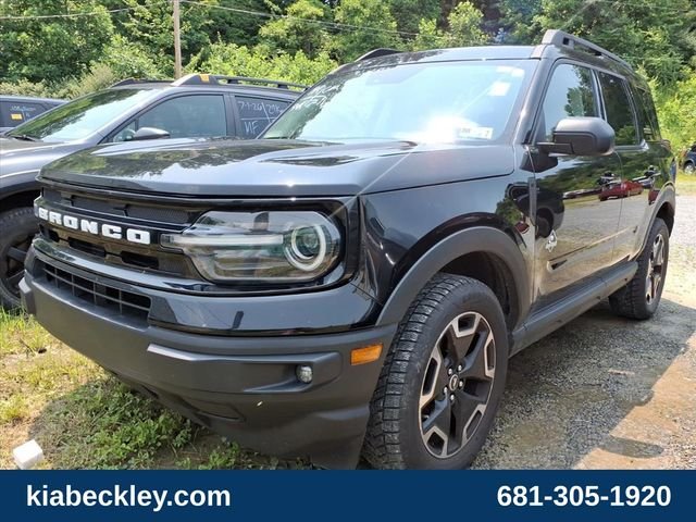 Used 2022 Black Ford Outer Banks image 2