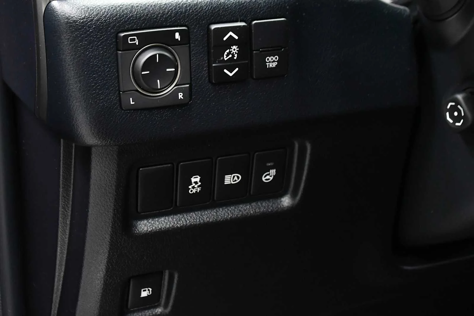 Certified Used 2023 NIGHTFALL MICA Lexus Premium image 16