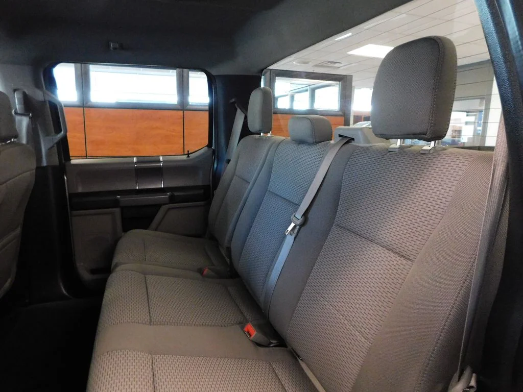 Used 2020 Iconic Silver Metallic Ford XLT image 34
