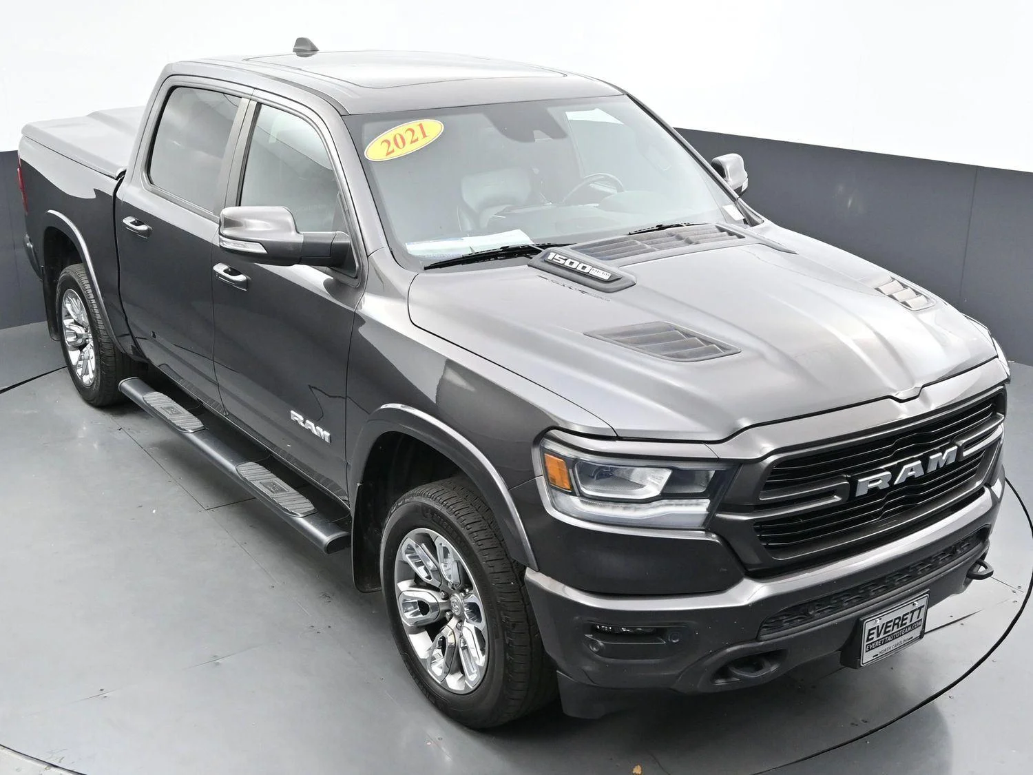 Used 2021 Granite Crystal Metallic Clearcoat Ram Laramie image 37