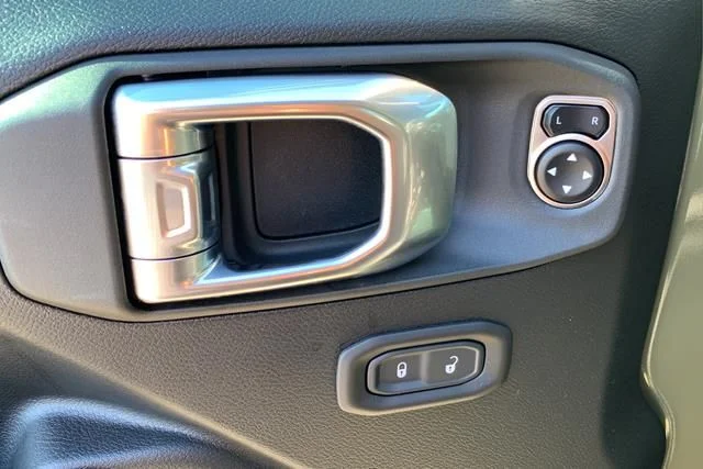 2026 Jeep Wrangler 4-Door Sport S - Photo 17