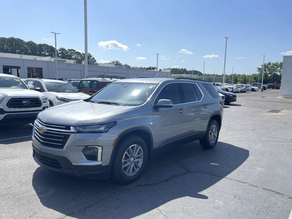 Used 2023 Gray Chevrolet LT image 5