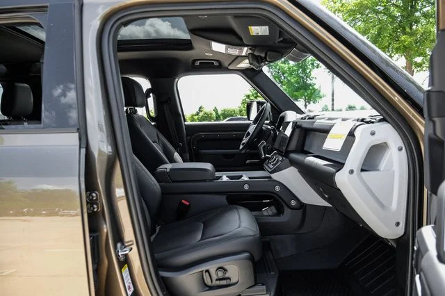 New 2026  Land Rover X-Dynamic SE image 43