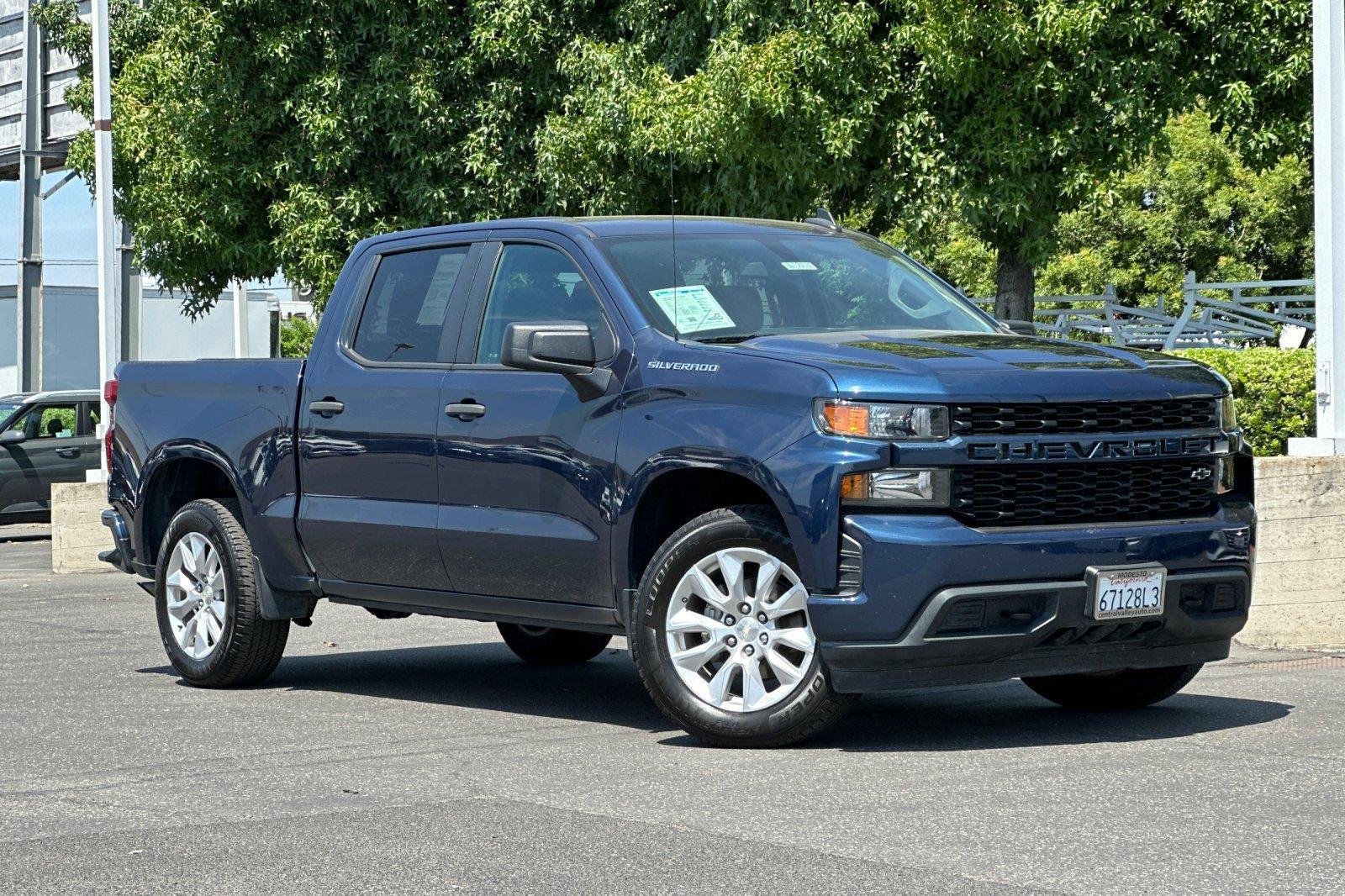 Used 2022 Northsky Blue Metallic Chevrolet Custom image 2