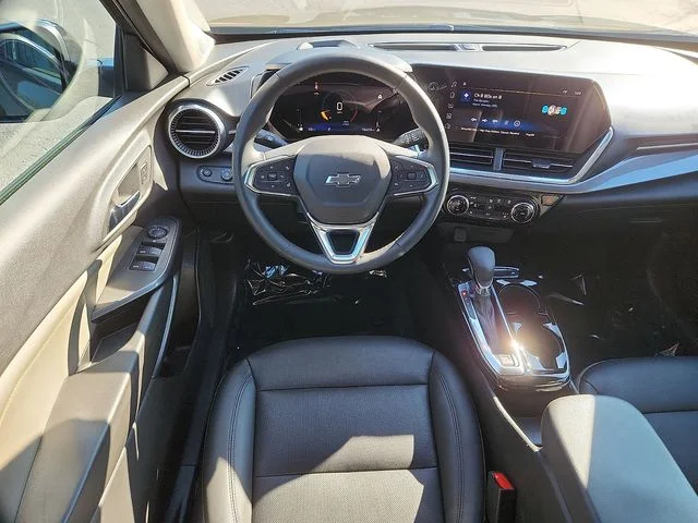 Used 2024 Brown Chevrolet ACTIV image 11