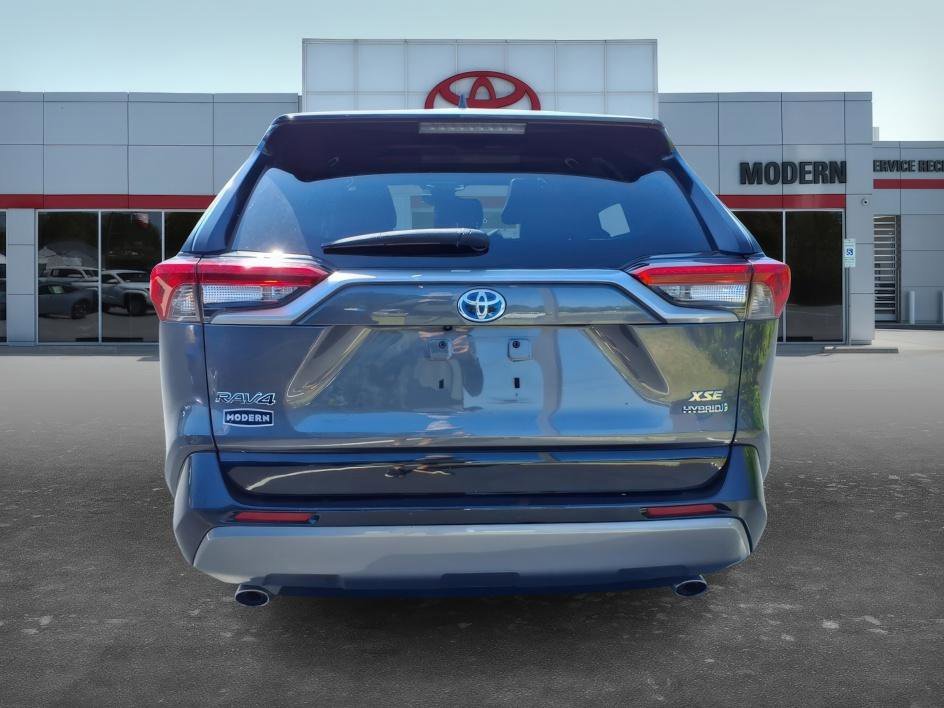 Used 2021 Magnetic Gray Metallic/Midnight Black Metallic Toyota Hybrid XSE image 4