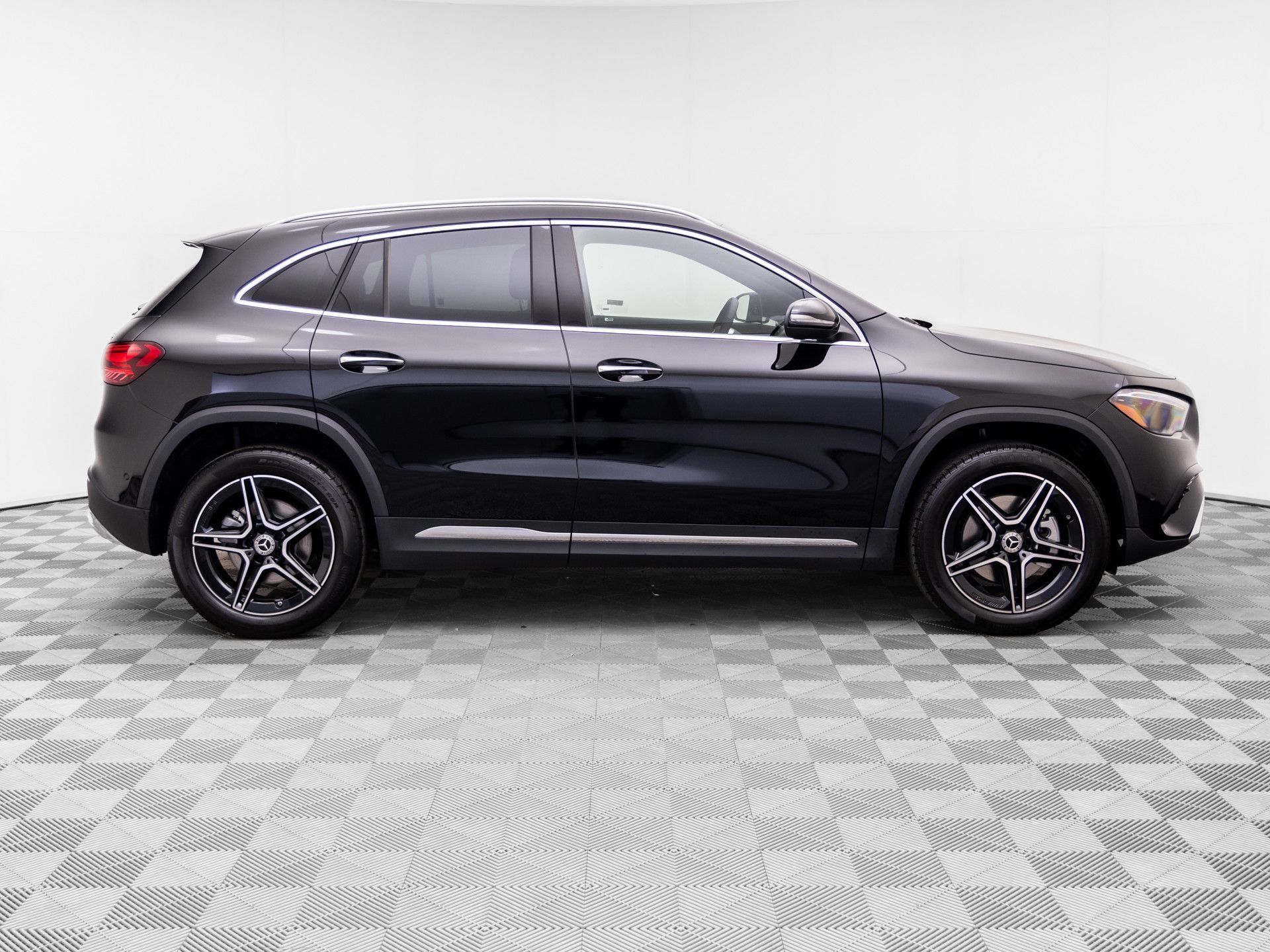 New 2026 Night Black Mercedes-Benz GLA 250 image 46