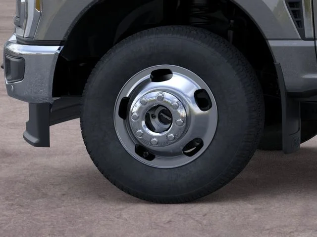 New 2026 Gray Metallic Ford Lariat image 19