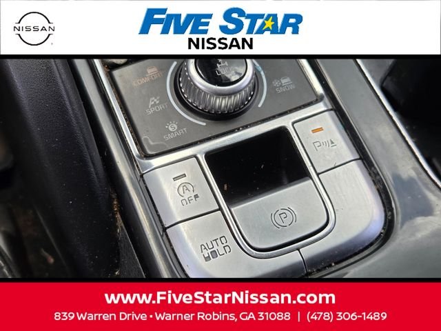 Used 2023 Red Kia S image 24