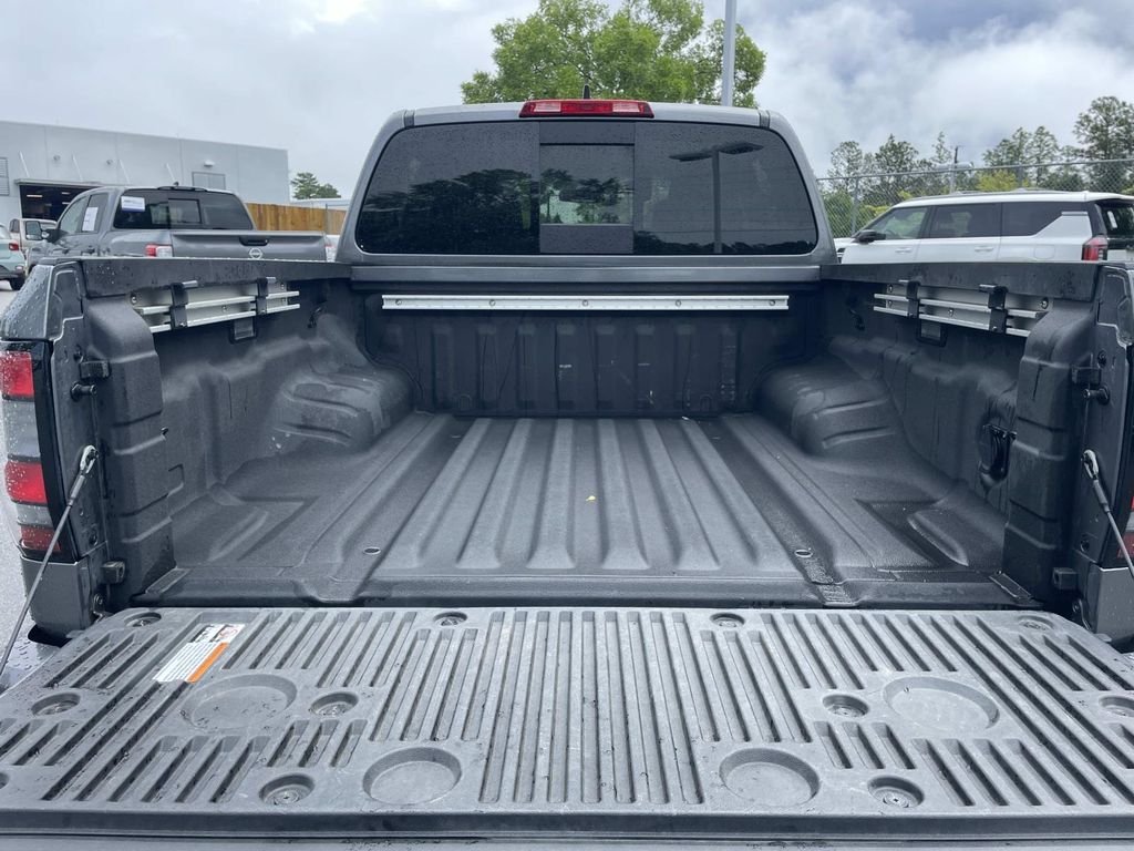 Used 2025 Gray Nissan SV image 8