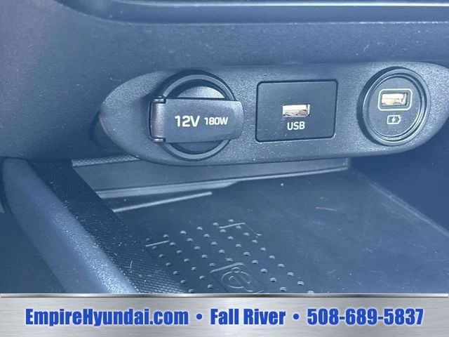 Used 2022 Black Hyundai SEL image 24