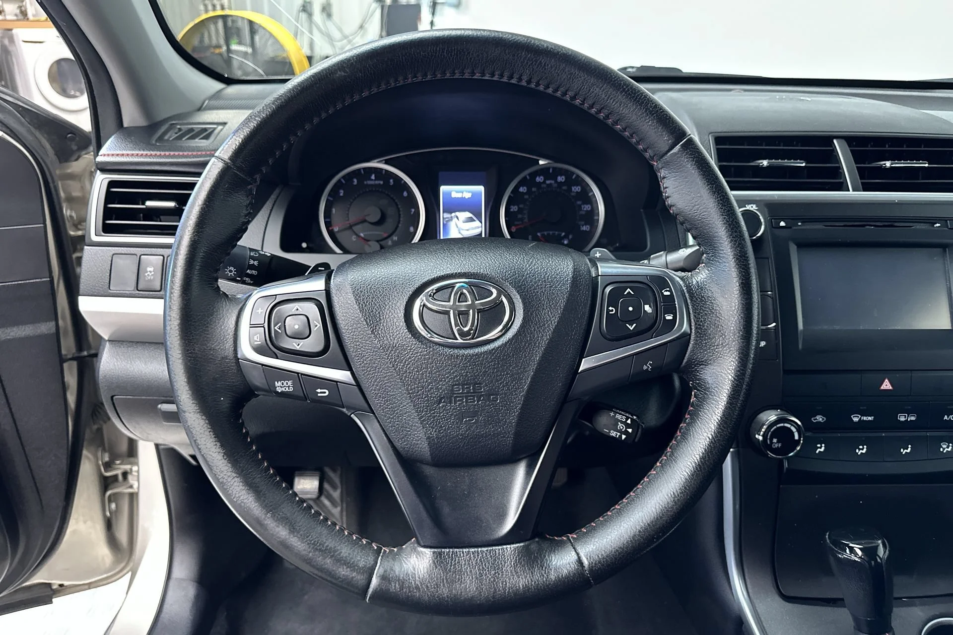 Used 2016 Creme Brulee Mica Toyota SE image 18