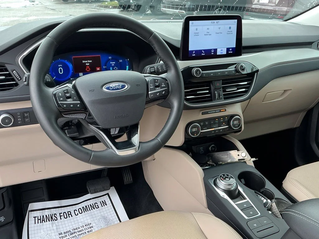 Used 2021 White Ford SEL image 28