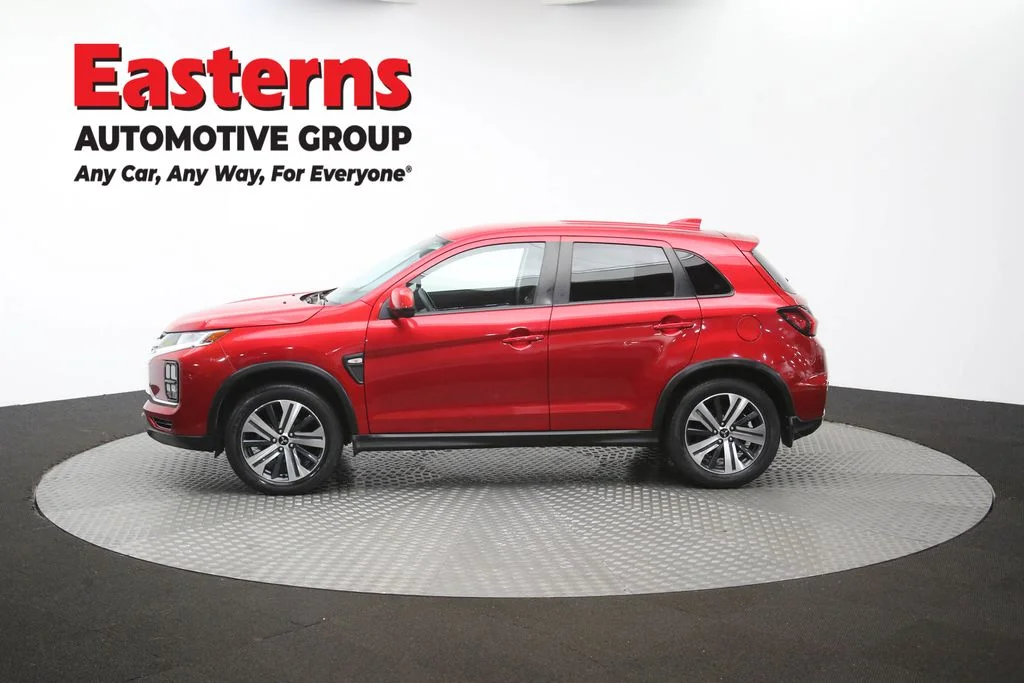 Used 2023 Red Mitsubishi 2.0 ES image 57