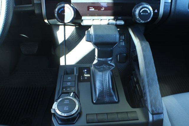 2024 Toyota Tacoma SR5 - Photo 9