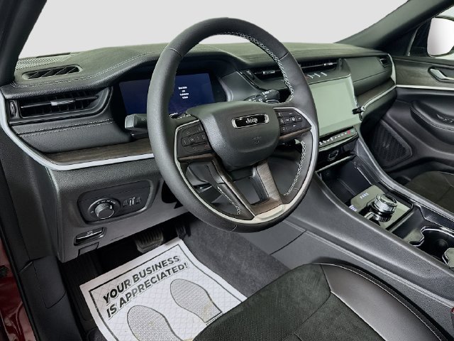New 2026 Velvet Red Pearl-Coat Exterior Paint Jeep Altitude image 9