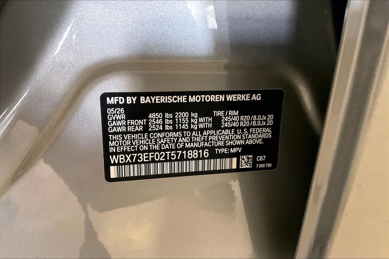 New 2026 Space Silver Metallic BMW xDrive28i image 18