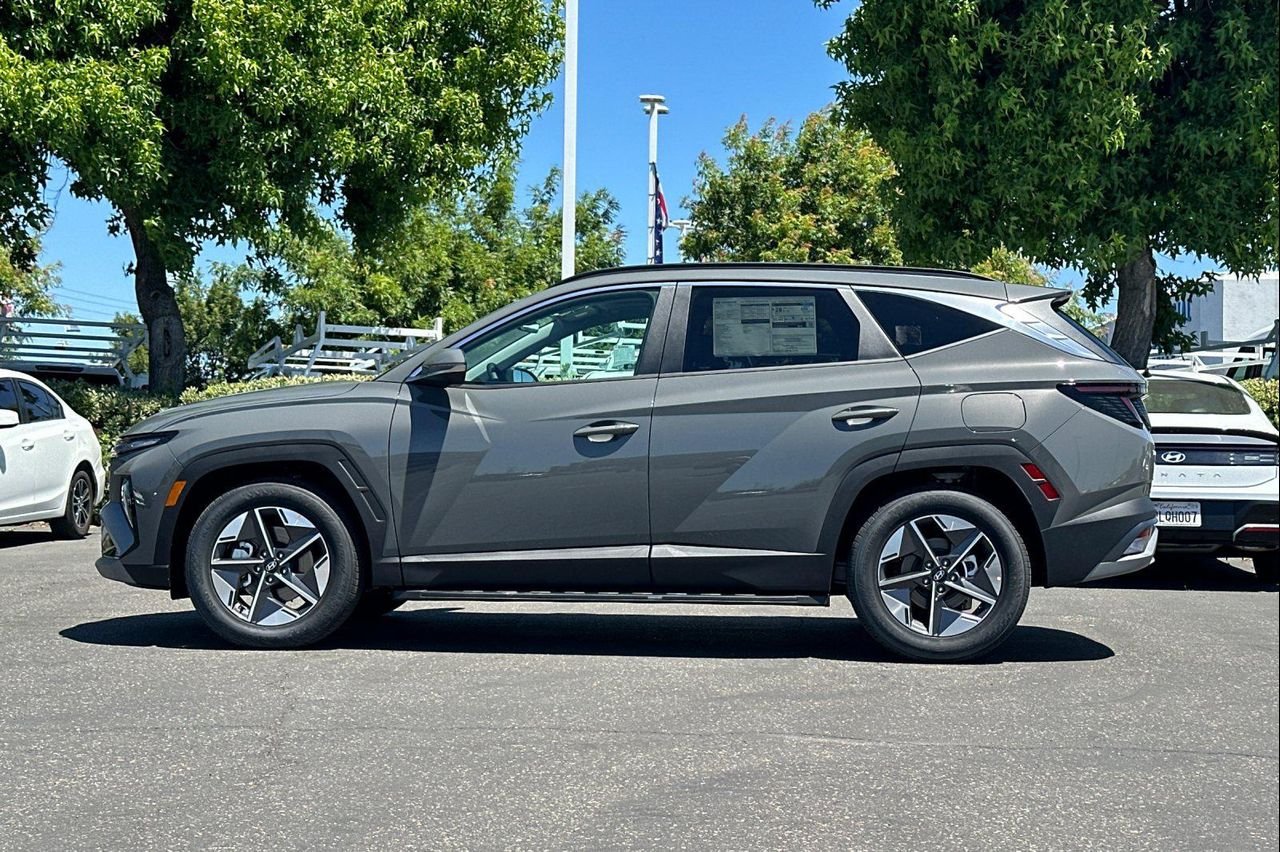 New 2026 Hampton Gray Hyundai SEL Premium FWD image 7