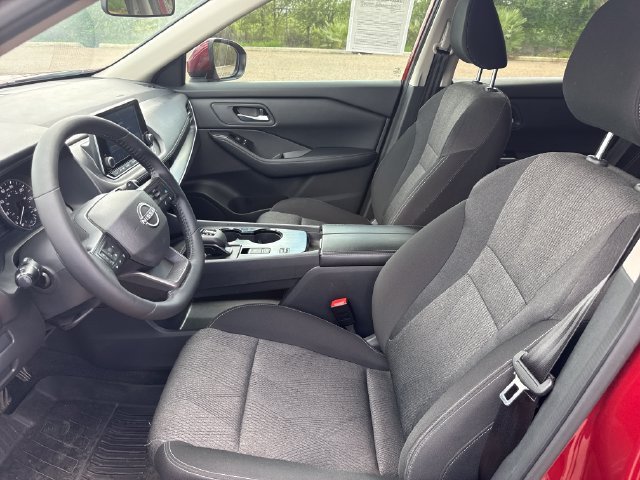 Used 2025 Red Nissan SV image 10