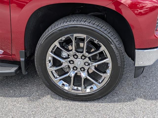 Certified Used 2025 Radiant Red Tintcoat Chevrolet High Country image 10