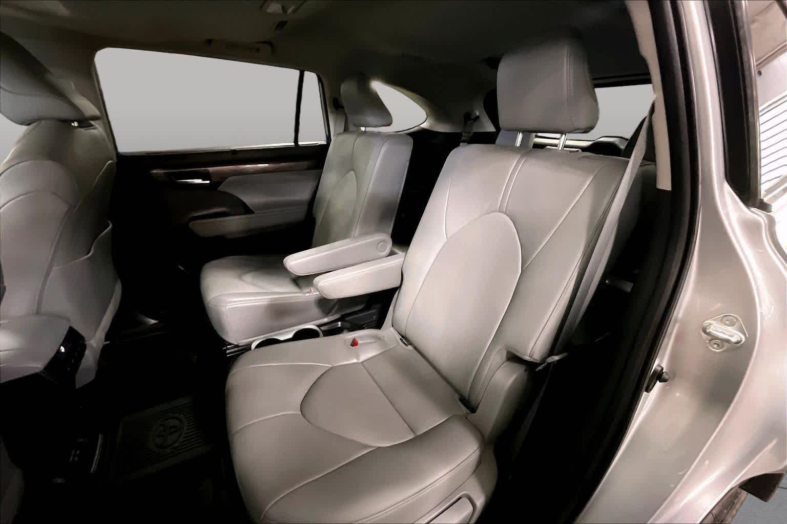 Used 2023 Celestial Silver Metallic Toyota Hybrid Limited image 21