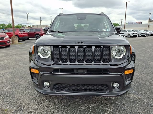 Used 2023 Black Jeep Altitude image 3