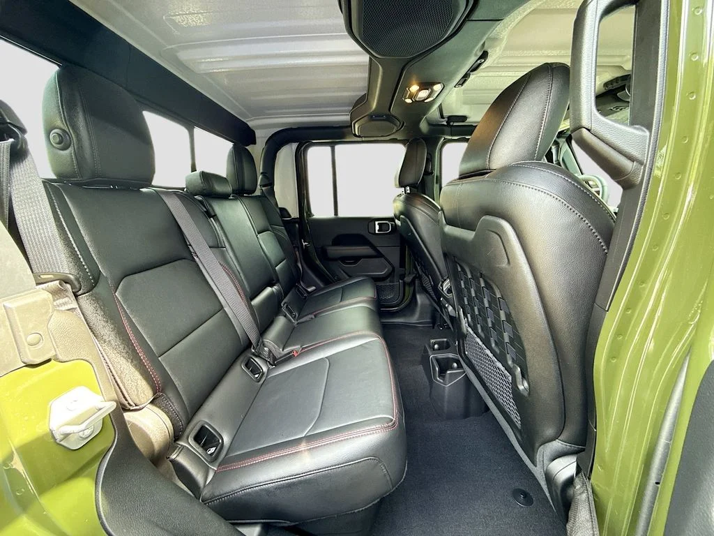 Used 2023 Sarge Green Clearcoat Jeep Rubicon image 27