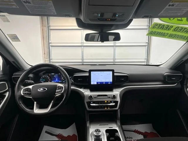 Used 2020 Black Ford XLT image 4